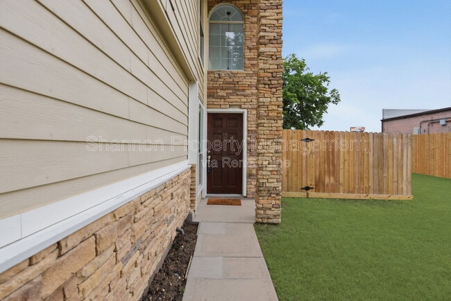 Building Photo - 14535 Windmill Meadows Ct