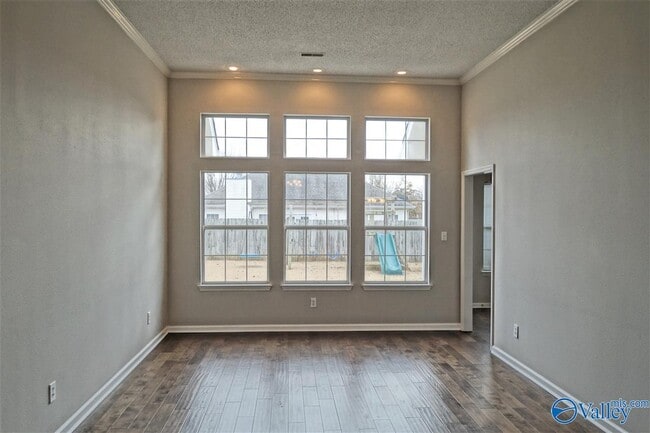 Building Photo - 143 Long Bow Dr