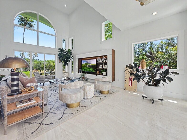 Building Photo - 13689 Deering Bay Dr