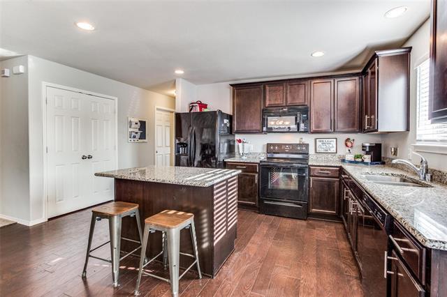 Building Photo - 3001 Pinyon Pl