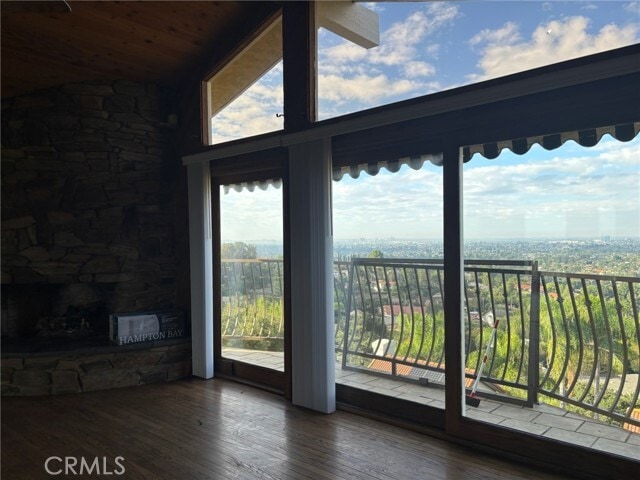 Building Photo - 11393 La Vereda Dr