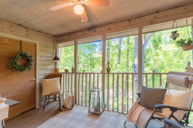 Building Photo - Bedroom, 3 Bathroom Condo in Village Creek