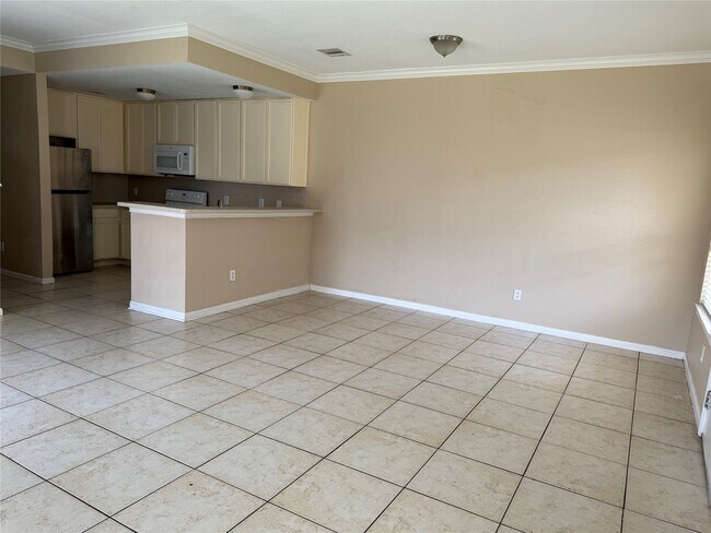 Building Photo - 1625 Townhome Ln