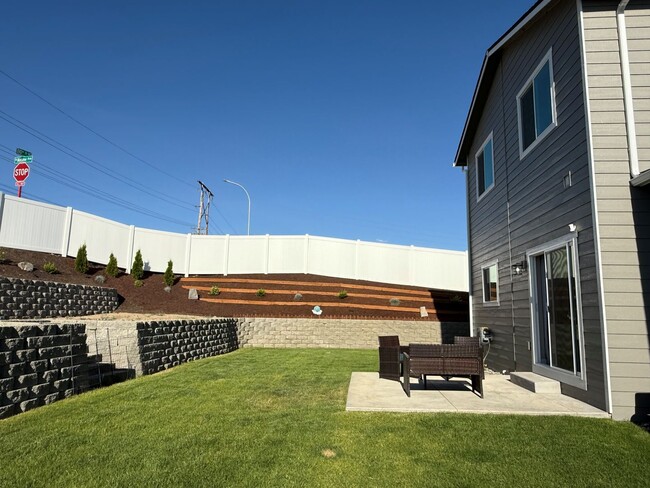 Building Photo - Coming soon Now renting 3 bedroom House