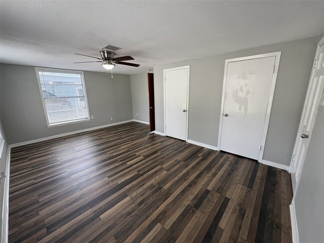 Building Photo - 4330 FM 1462