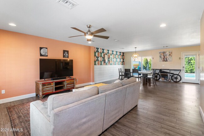 Building Photo - 4014 N 81st St