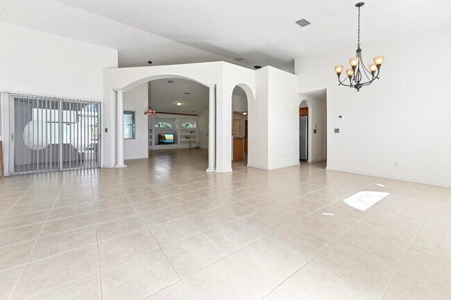 Building Photo - 681 SW Saragossa Ave