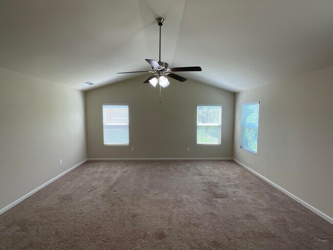 Building Photo - 4701 Southwind Rd