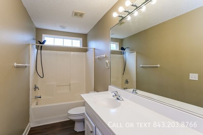 Building Photo - 9592 Crosscut Dr