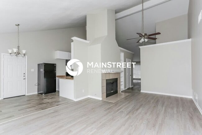 Building Photo - 4 Bedroom Pet-Friendly Home in Garland, TX...