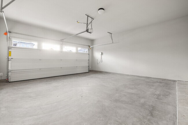 Building Photo - 353 Spiny Lizard Ln