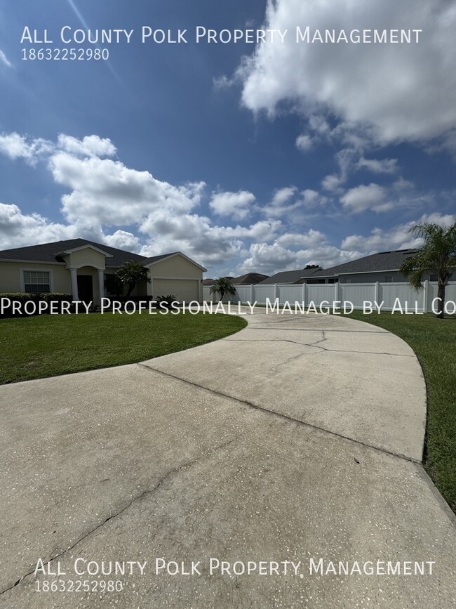 Building Photo - Spectacular 4 Bedroom Winter Haven Home fo...