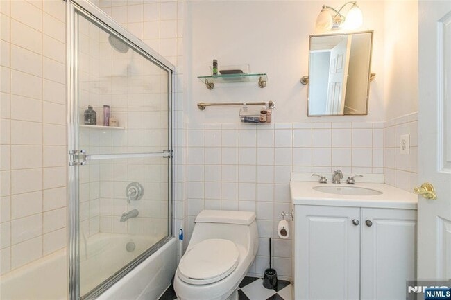 Building Photo - 115 Kensington Ln