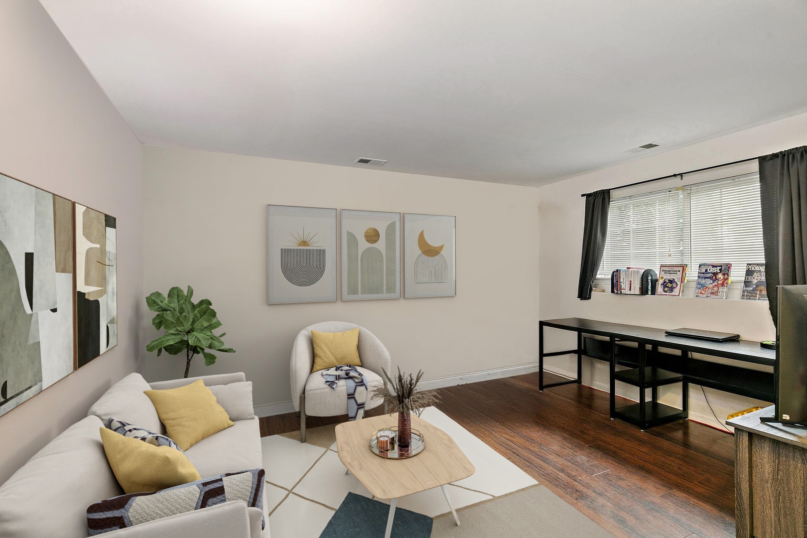 Building Photo - 361 Holiday Ln