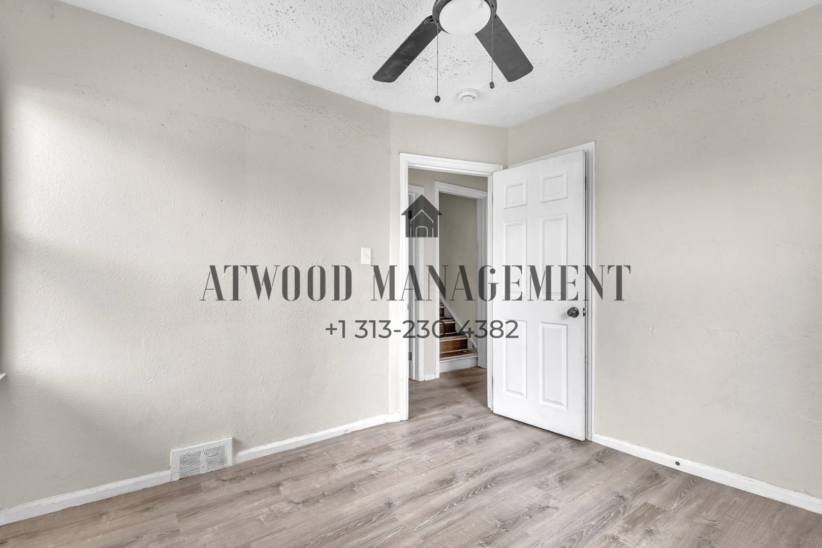 Building Photo - This beautifully updated 3-bedroom, 1-bath single-family home is ready for move-in!