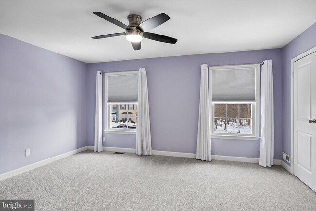 Building Photo - 101 Camber Ln