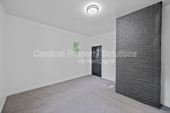 Building Photo - 433 Dorchester Ave