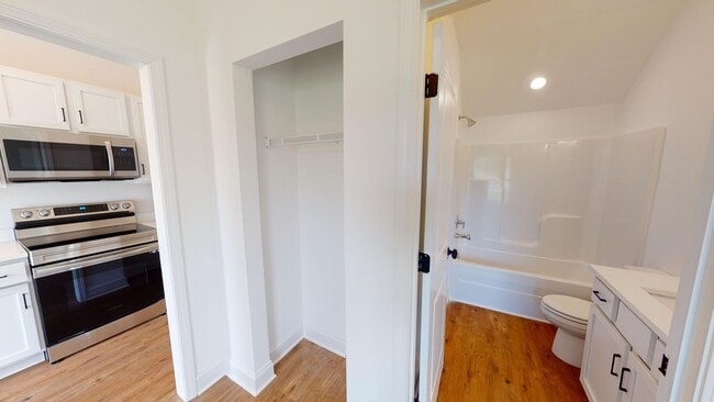 Building Photo - Comfort & Style – Beautiful 2-Bedroom Town...