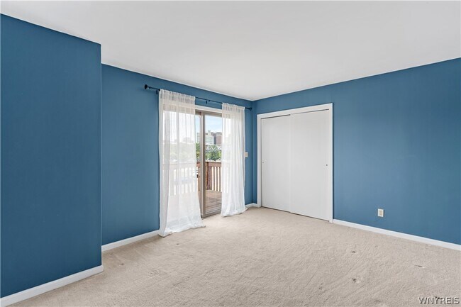 Building Photo - 353 Lakefront Blvd