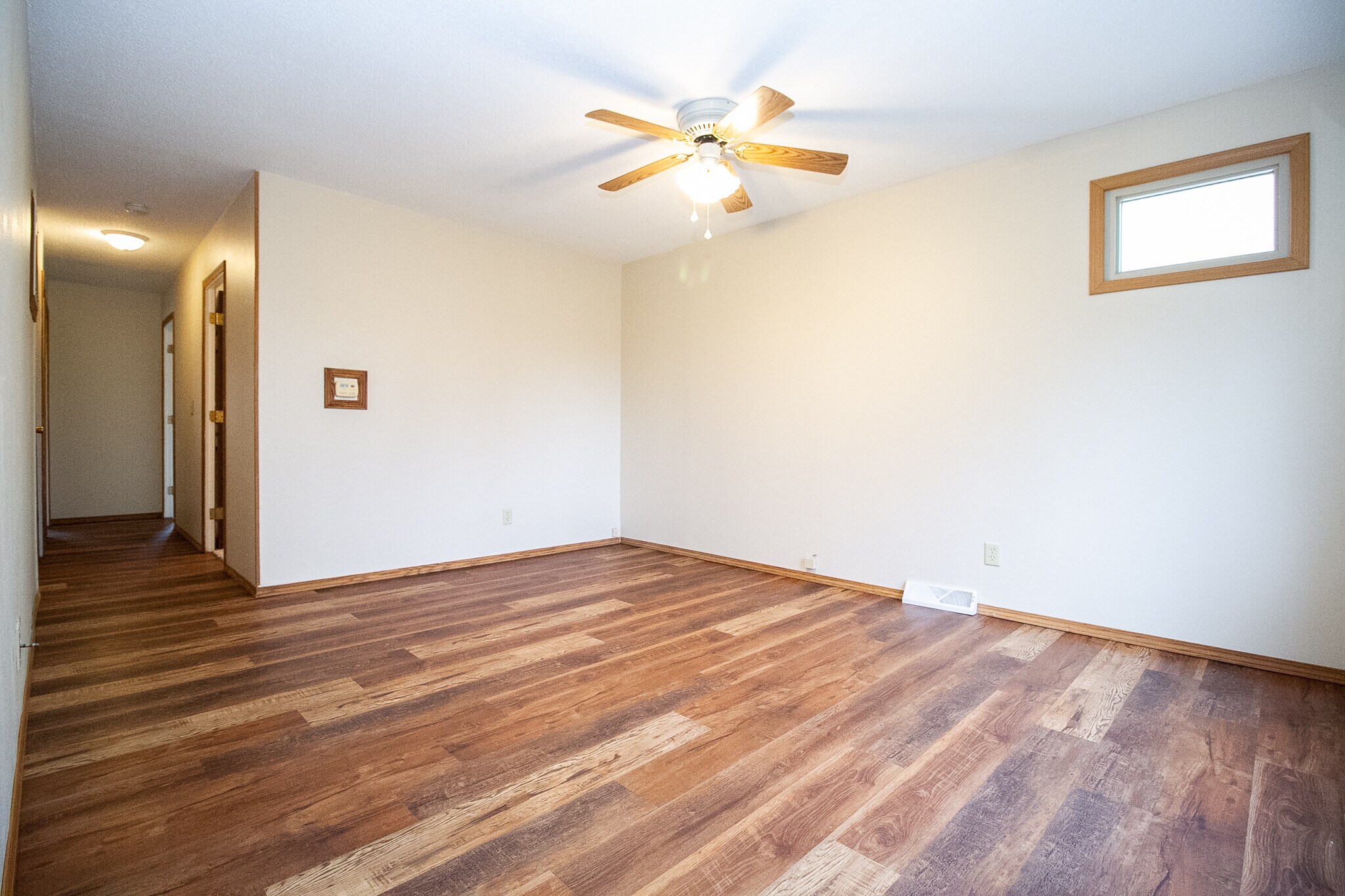 Building Photo - 731 Reineck Dr