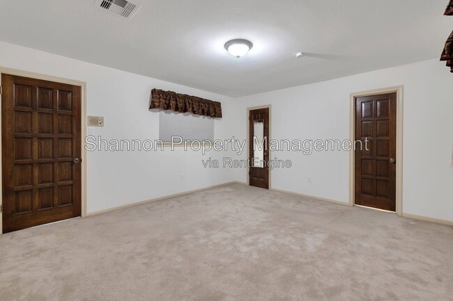 Building Photo - 3810 Glenheather Dr