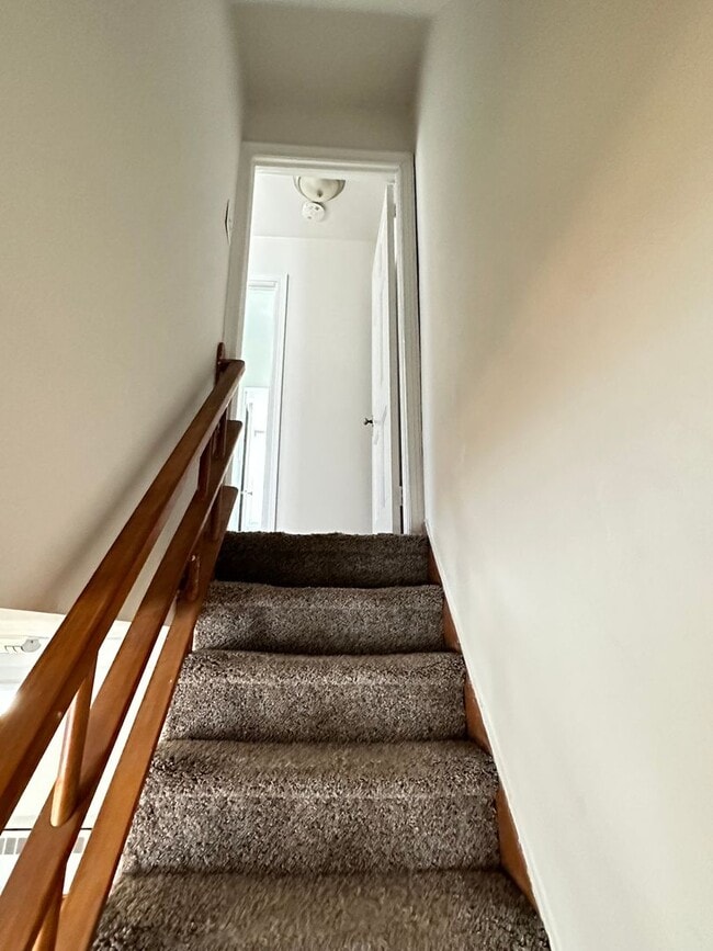 Building Photo - 2800 Woodpipe Ln