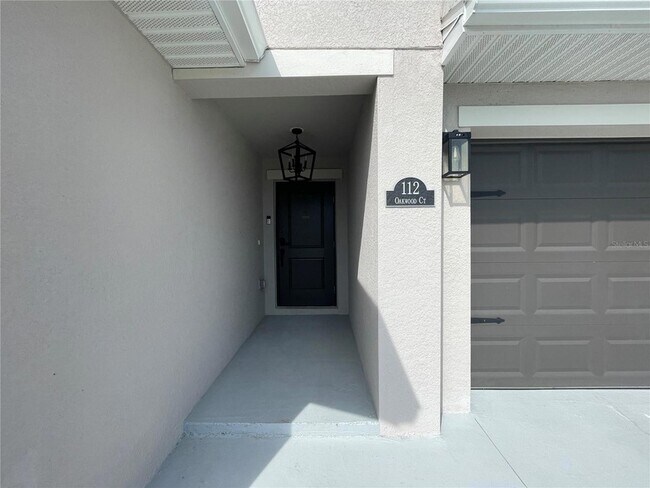 Building Photo - 112 Oakwood Ct