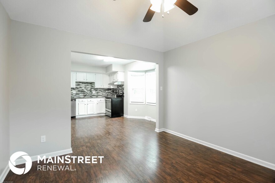 Building Photo - 6805 E 140th Pl