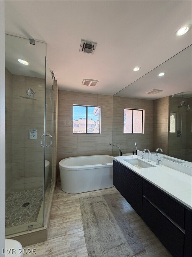 Building Photo - 3988 Delos Dr