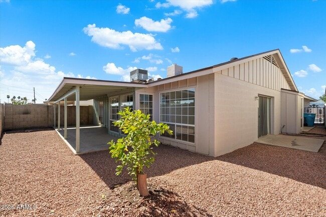 Building Photo - 8037 N 40th Ave