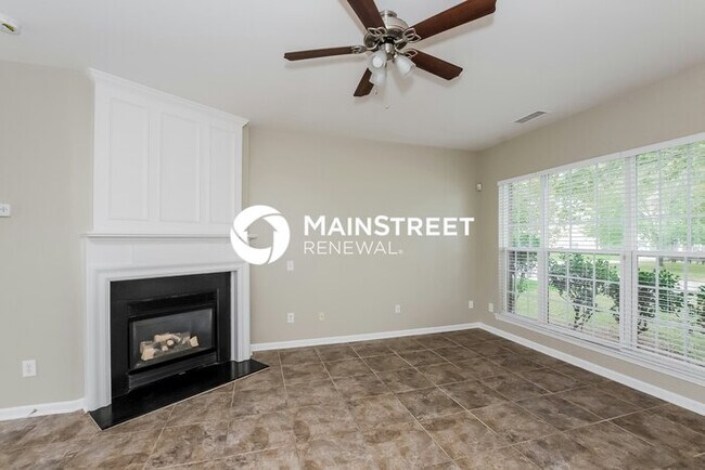Building Photo - 3 Bedroom Pet-Friendly Home in Charlotte, ...