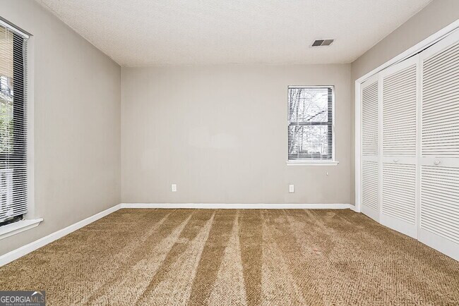 Building Photo - 8607 Forest Pointe Ct