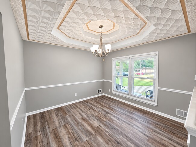 Building Photo - 5501 Landcross Dr