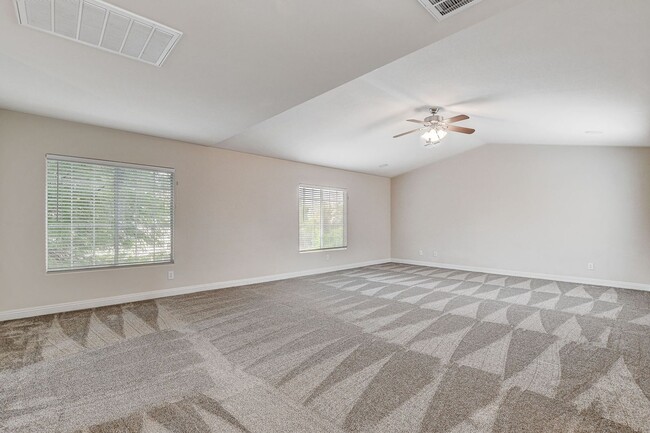Building Photo - Beautiful 2story house with strip views