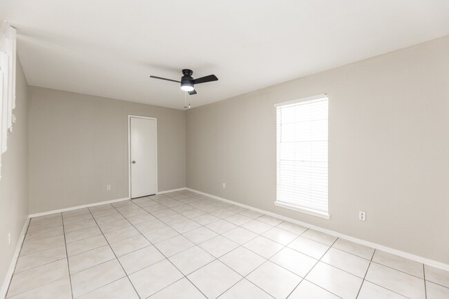 Building Photo - 1930 Avenue B