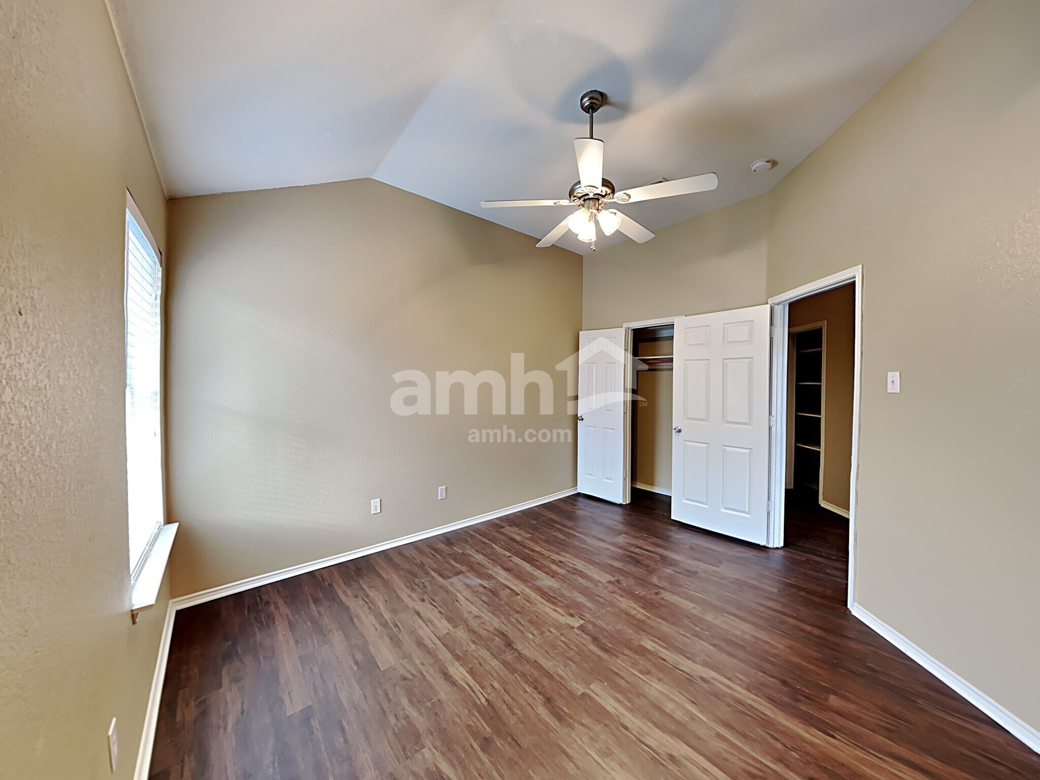 Building Photo - 1606 Windcastle Dr