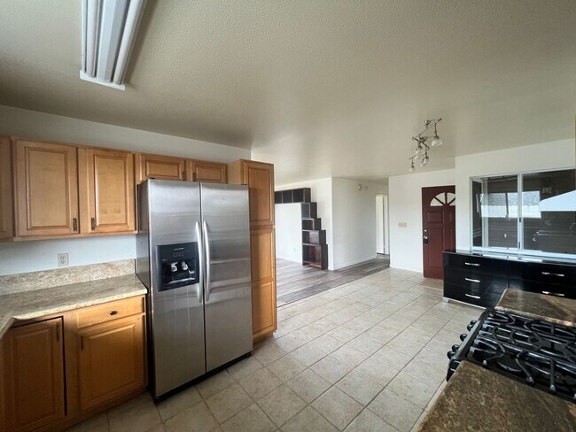 Building Photo - 3 Bedroom Home with Attached Apartment in Waikoloa Village