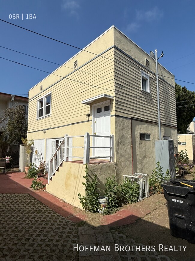 Building Photo - 1452 S Wooster St