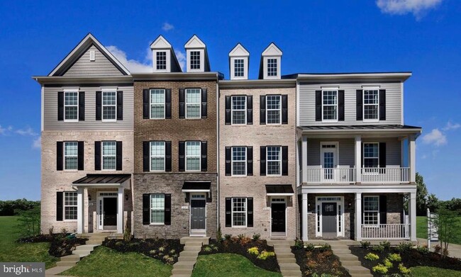 Primary Photo - 2530 Lanham Hill Cir