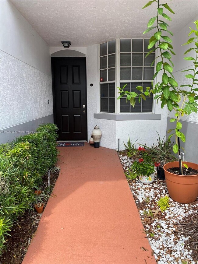 Primary Photo - 715 SW 148th Ave