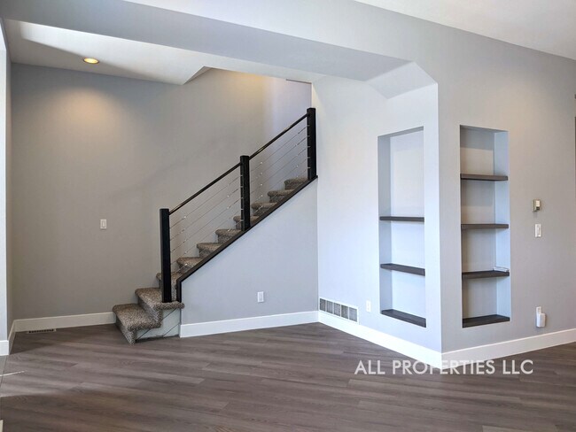 Building Photo - 123 E Bayaud Ave