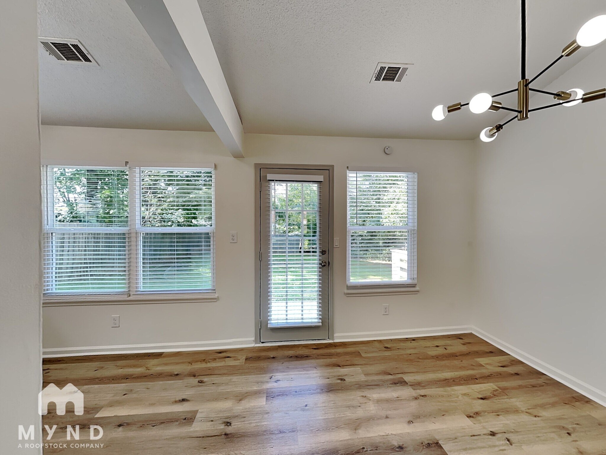 Building Photo - 3221 River Mist Cove