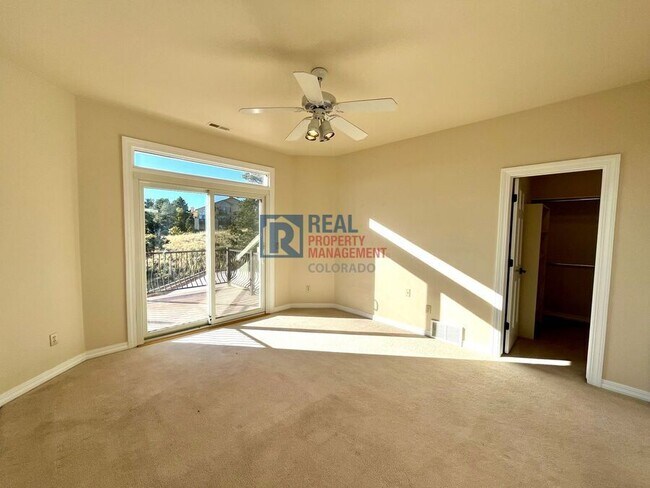 Building Photo - 2645 Rossmere St