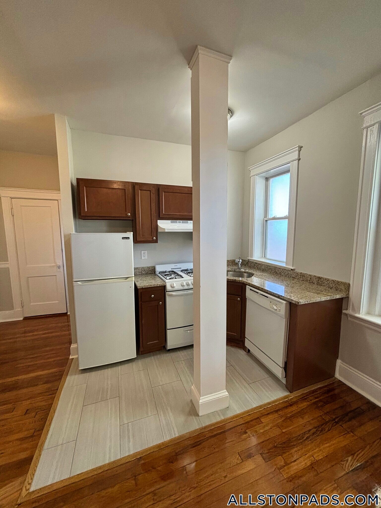 Building Photo - 1193 Commonwealth Ave