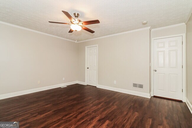 Building Photo - 201 Brick Mill Dr