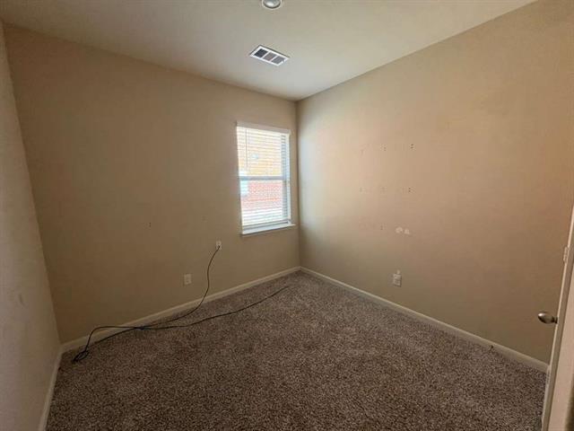 Building Photo - 306 Golden Sands Ln