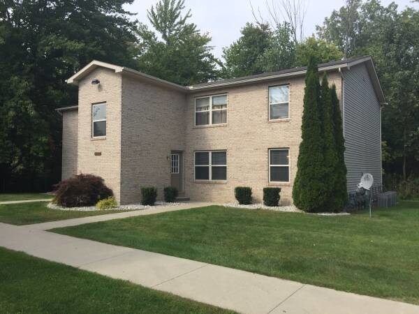 Exterior - 3758 W Water St