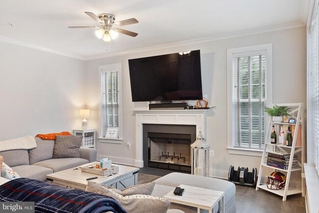 Building Photo - 937 Marzoff Rd