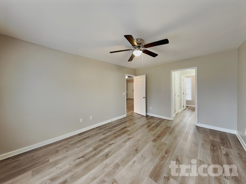 Building Photo - 112 Glengariff Ln