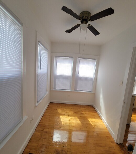 Building Photo - 7435 W 58th Pl